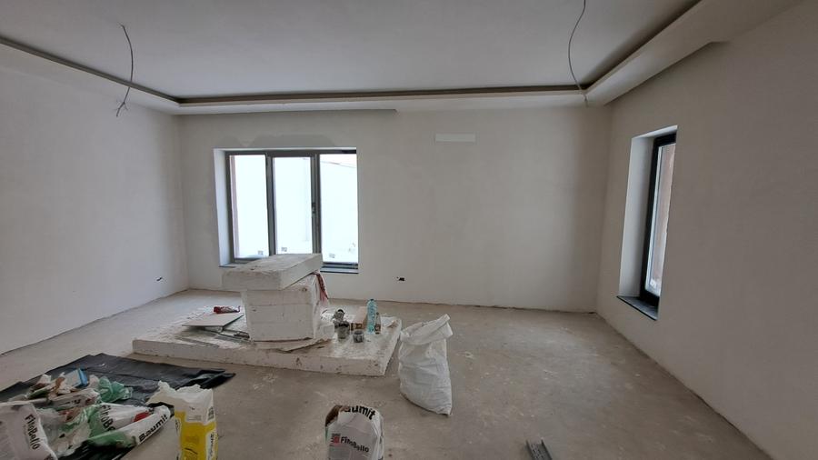 VILA SUPERBA CU 5 CAMERE AMPLASATA IDEAL - 13
