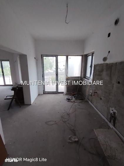 Casă cu 5 camere cu Teren 375 Mp în Central