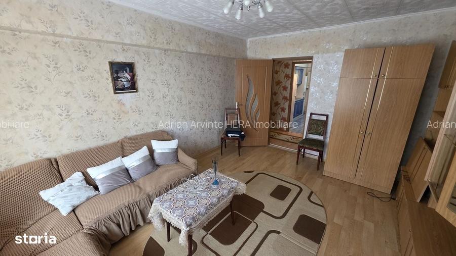 Vand ap cu 3 camere str. Musetelului