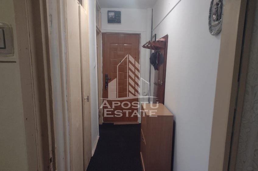 Garsonieră decomandată, mobilată în Dâmbovița