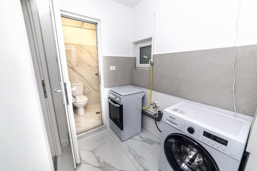 Apartament cu 2 camere semidecomandat, mobilat în Rahova