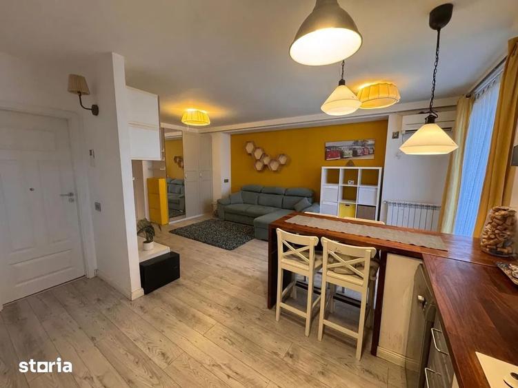 Apartament cu 3 camere decomandat în Central