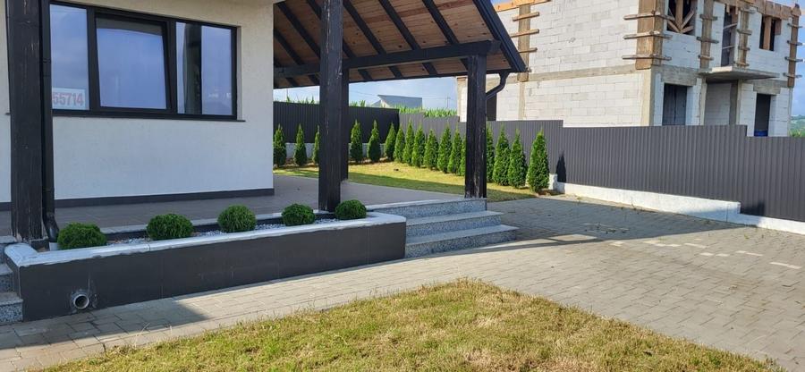 Casă cu 4 camere în Central