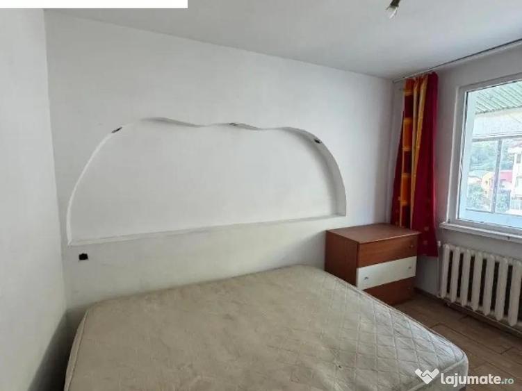 Apartament cu 2 camere decomandat în Mărăței