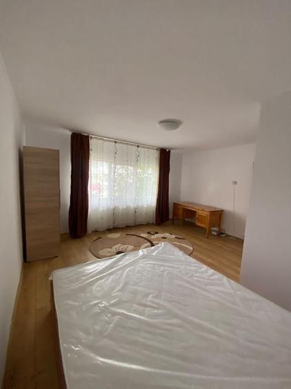 Garsonieră decomandată în Găvana