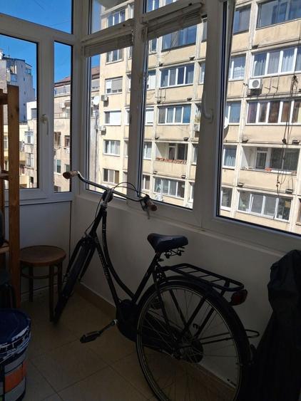 Apartament cu 2 camere semidecomandat, mobilat în Cișmigiu