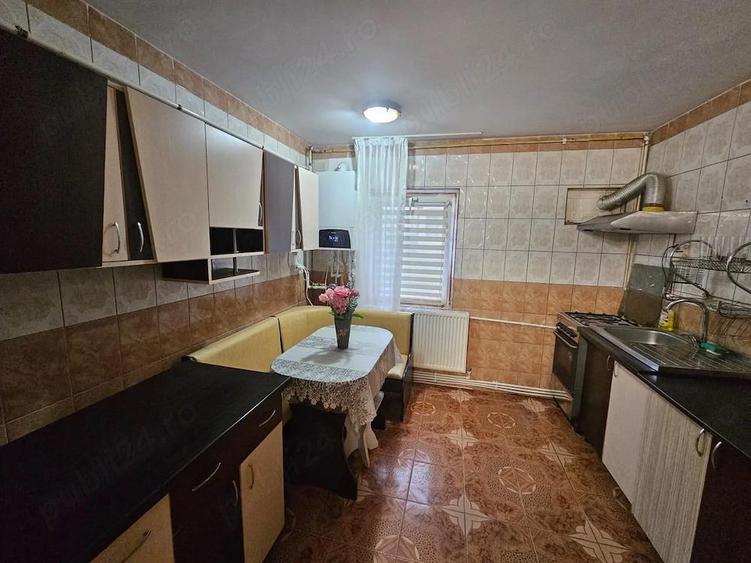 inchiriez apartament 2 cam. Curtea de Arges,str.Episcop N.mobilat si utilat(propietar dorect) - 3