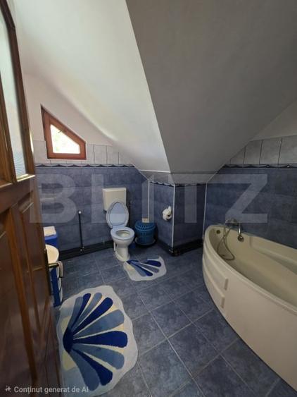 Casă individuală cu 6 camere cu Canalizare în Libertății