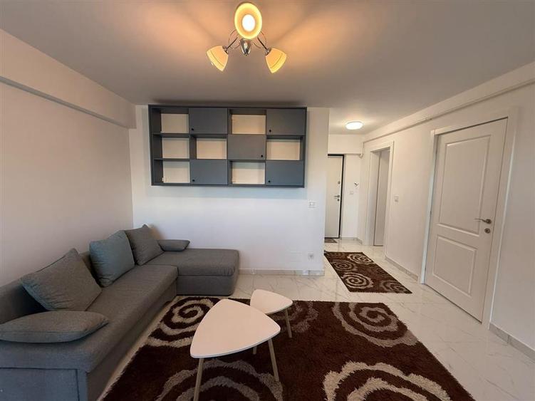 Apartament cu 2 camere decomandat în Hlincea