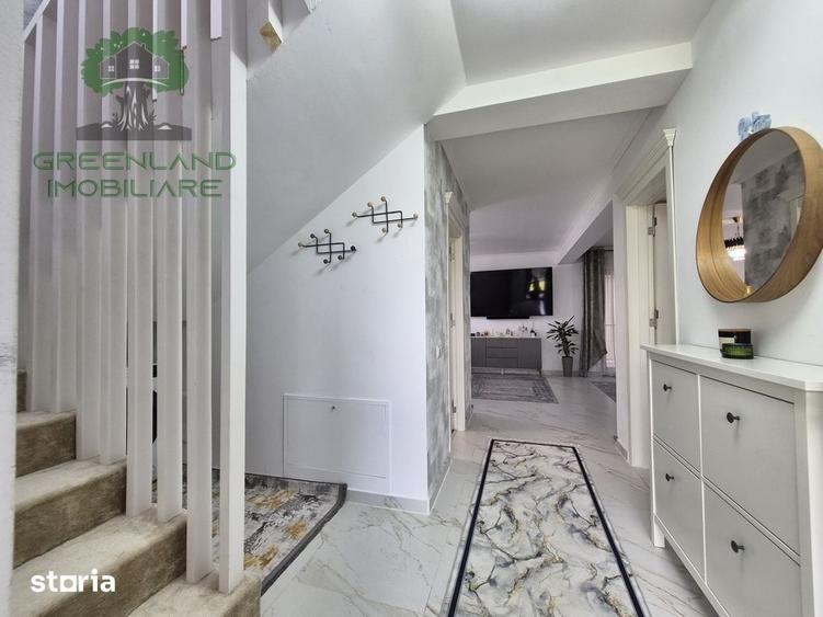 Casă cu 4 camere cu Teren 330 Mp în Bucium