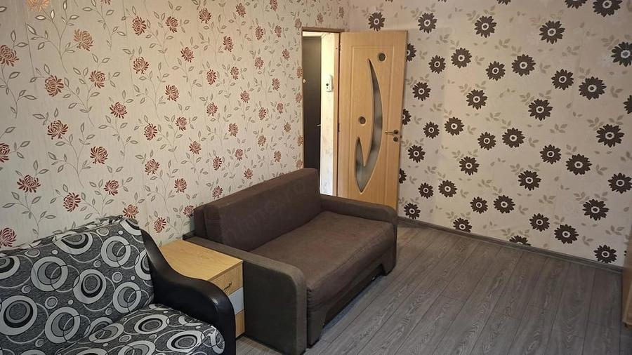Garsonieră decomandată în Central
