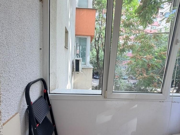 Apartament cu 2 camere semidecomandat în Moșilor