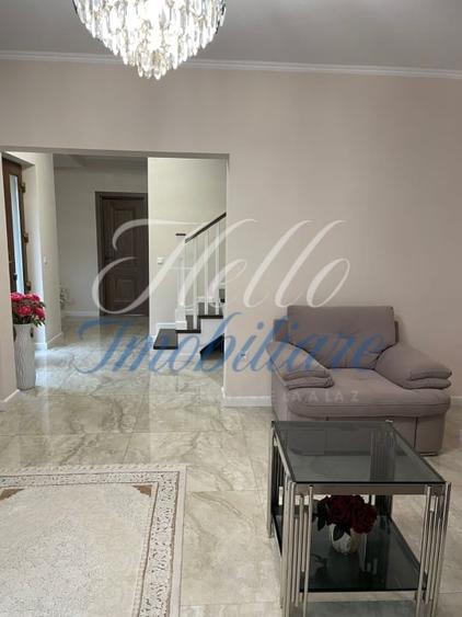 Duplex cu 4 camere cu Canalizare în Florești