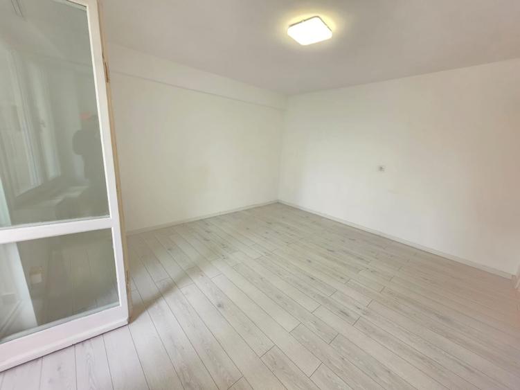 Garsoniera in bloc de apartamente zona AFI - 3