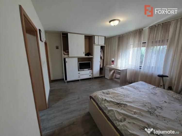 Casă cu 3 camere cu Teren 1484 Mp în Săcălaz