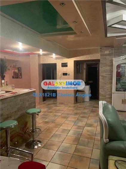 Apartament cu 5 camere decomandat, mobilat în Central