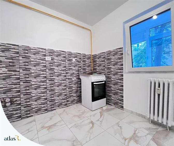 Apartament cu 2 camere decomandat în Nicolina