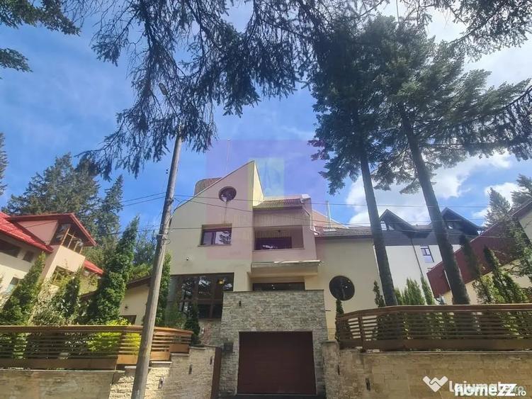 Casă cu 7 camere cu Teren 552 Mp în Cioplea