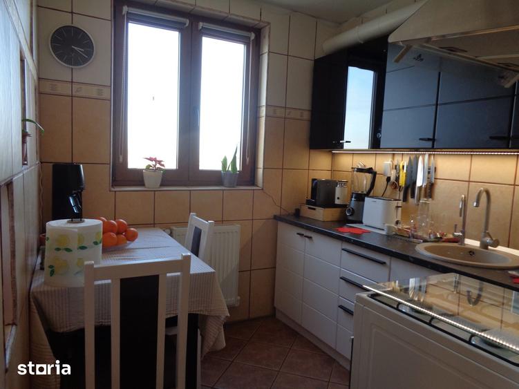 Apartament cu 2 camere decomandat în Romanilor