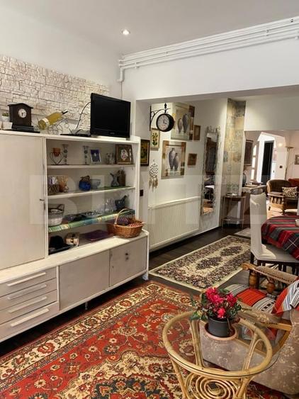 Casă individuală cu 6 camere cu Teren 1905 Mp în Stejeriș