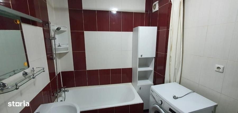 Apartament cu 2 camere semidecomandat în Tei