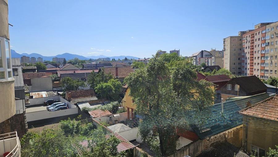 Garsonieră semidecomandată în Central
