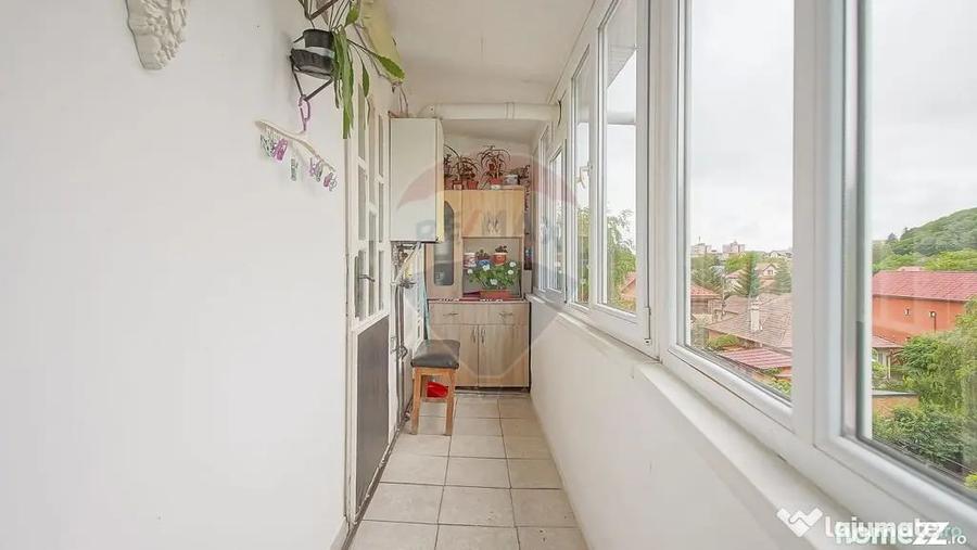 Apartament cu 2 camere semidecomandat în Est