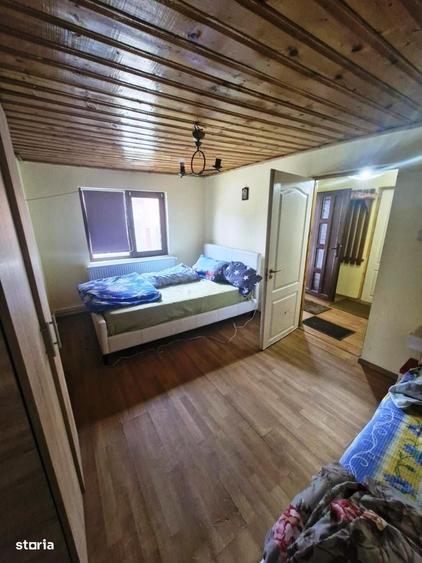 Casă cu 4 camere în Central