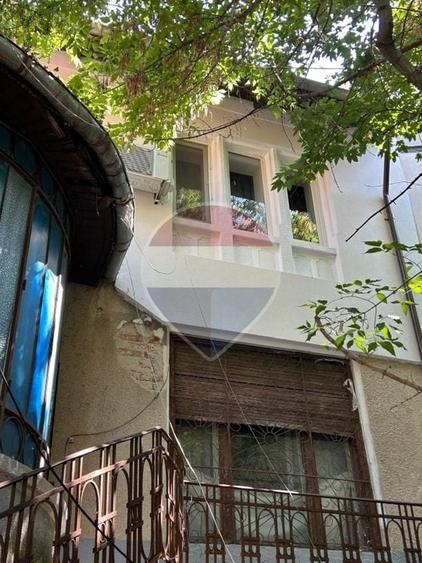 Apartament cu 2 camere decomandat, mobilat în Dacia