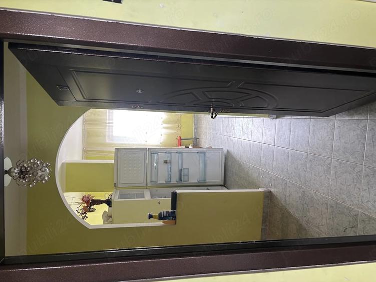 Apartament cu 2 camere decomandat în Botizului