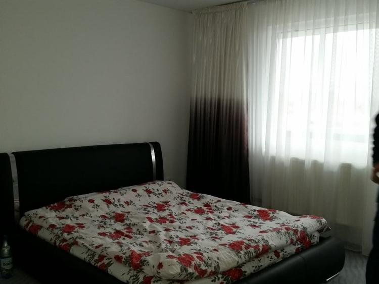 Casă individuală cu 5 camere cu Canalizare în Berceni