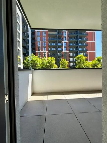 Apartament cu 3 camere decomandat în Theodor Pallady