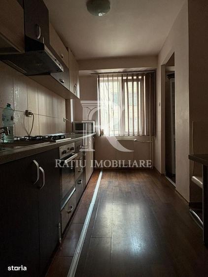 Apartament cu 3 camere decomandat în Dragoș Vodă