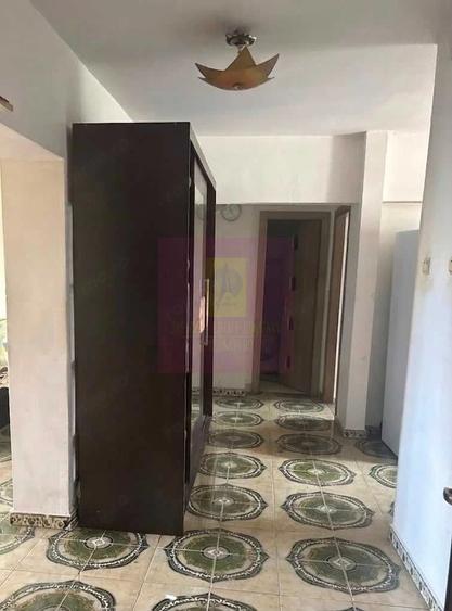 Apartament cu 3 camere decomandat în Octavian Goga