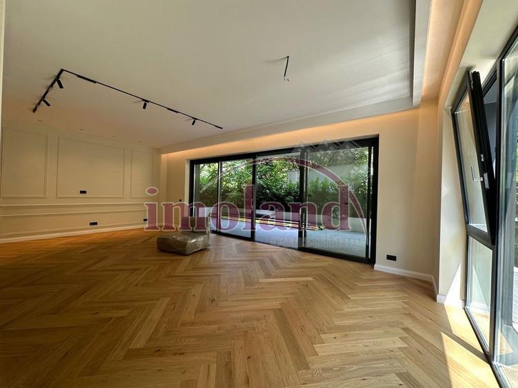 Apartament cu 3 camere decomandat în Floreasca