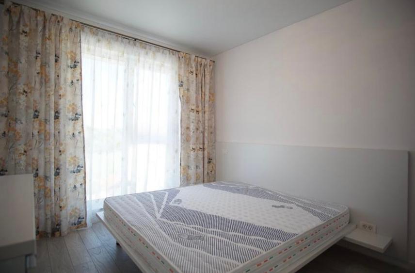 Apartament cu 3 camere decomandat în Mihai Bravu