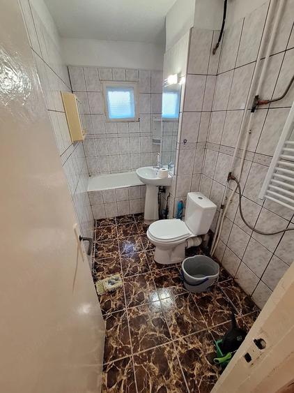 Apartament cu 2 camere semidecomandat în Soarelui