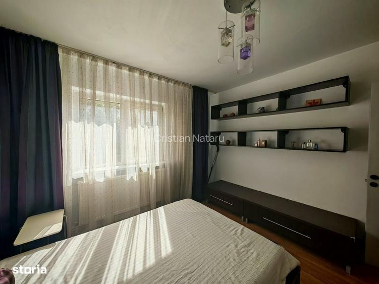 Decomandat, etaj 2/4, 3 camere, Lapus