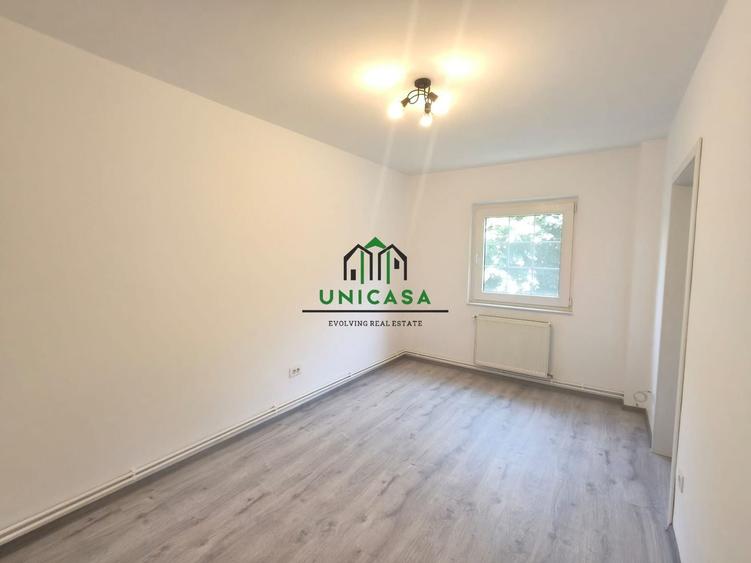 Apartament cu 3 camere semidecomandat în Traian