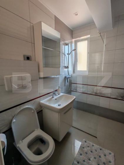 Apartament cu 3 camere decomandat în Calea Moldovei