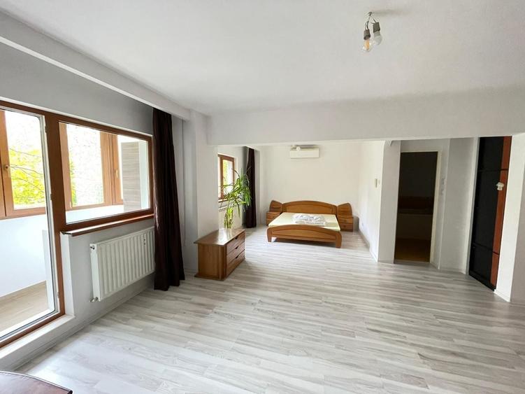 Apartament cu 3 camere decomandat, mobilat în Apărătorii Patriei