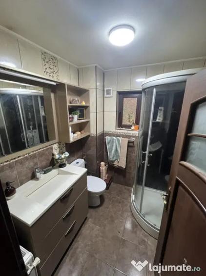 Casă cu 3 camere cu Teren 400 Mp în Malu Roșu
