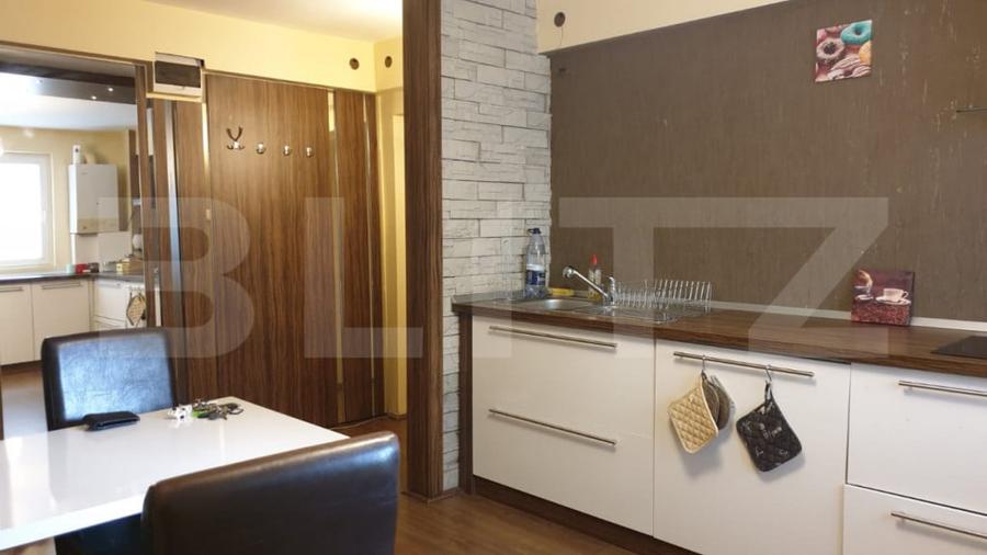 Apartament cu 4 camere decomandat în Tudor