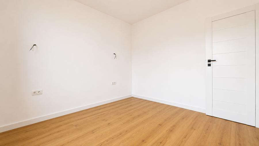 Duplex cu 5 camere cu Canalizare în Moșnița Nouă