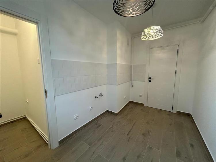 Apartament cu 2 camere decomandat în Centrul Civic