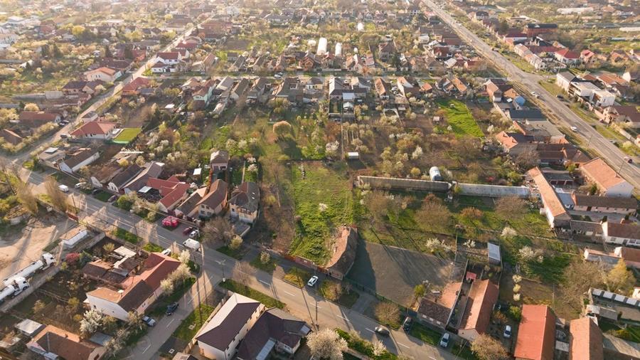 Teren de 1811 mp, în Aradul Nou
