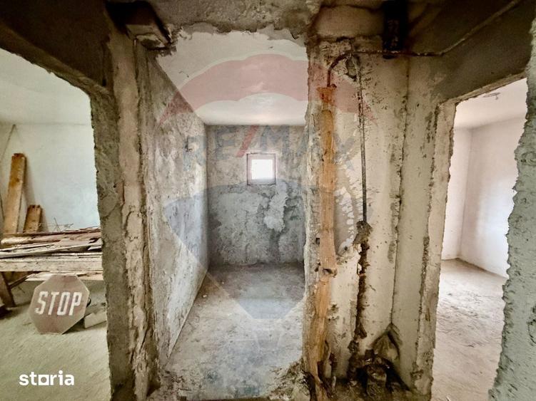 Apartament cu 4 camere în Brăilei