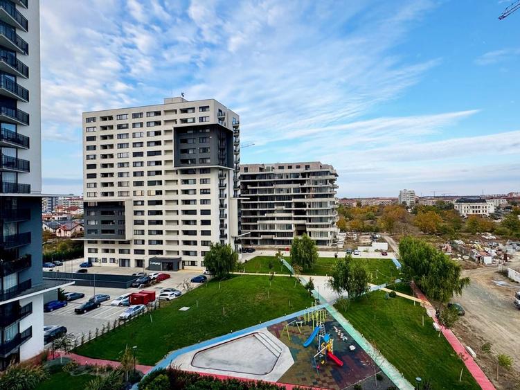 Apartament cu 2 camere semidecomandat, mobilat în Torontalului