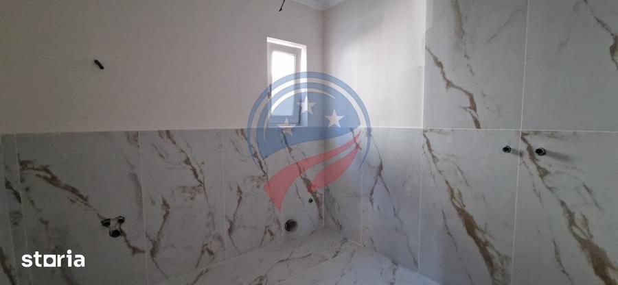 Casă cu 4 camere cu Teren 480 Mp în Malu Mare