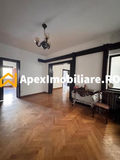 Apartament cu 3 camere decomandat în Cișmigiu